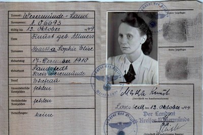 Bild von KENNKARTE #84 - DEUTSCHES REICH - LOXSTEDT  (issued 12 October 1944)