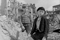 Picture for category Post-WWII and Trümmerfilme  (Rubble Films)